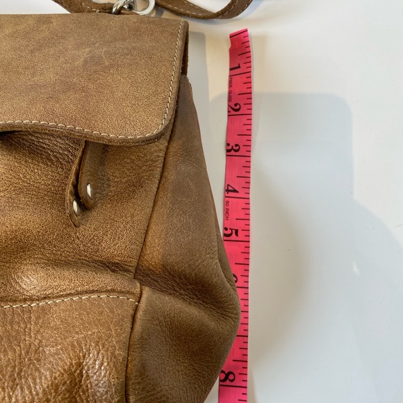 Roots Chelsea brown leather shoulder bag.. - Picture 5 of 11